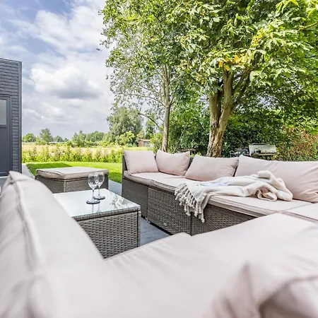 Strandhaus 2 Vakantiehuis *