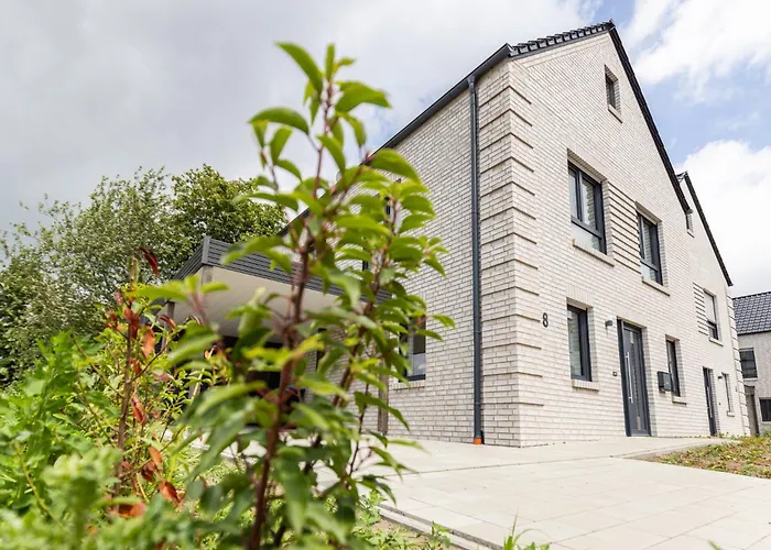 Strandhaus 2 Ferienhaus Lembruch