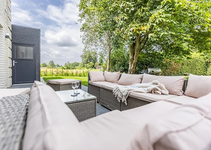 Strandhaus 2 Ferienhaus *